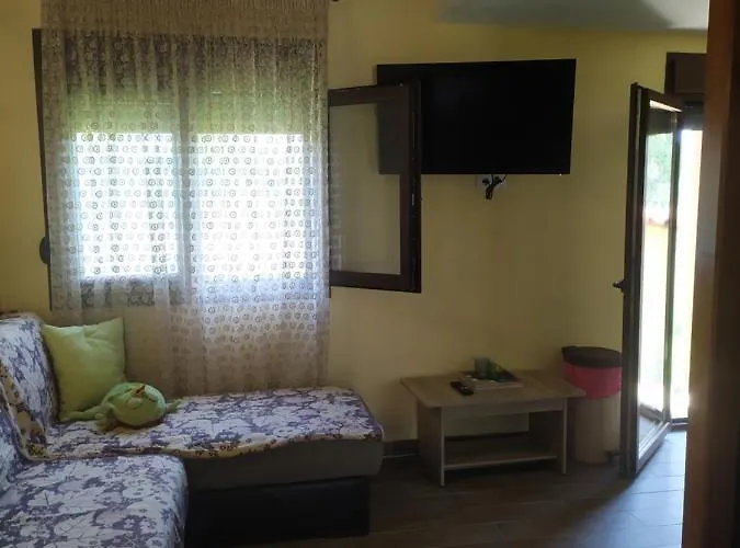 Ioannis Stagkonis House 2 *