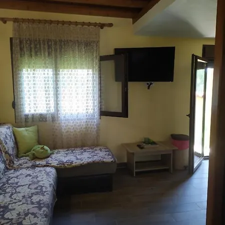 Ioannis Stagkonis House 2 *